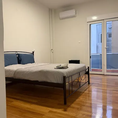 Comfortable In The Heart Of Athens